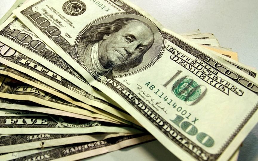 El dólar blue tocó los $118 y el riesgo país se disparó a más de 4100 puntos