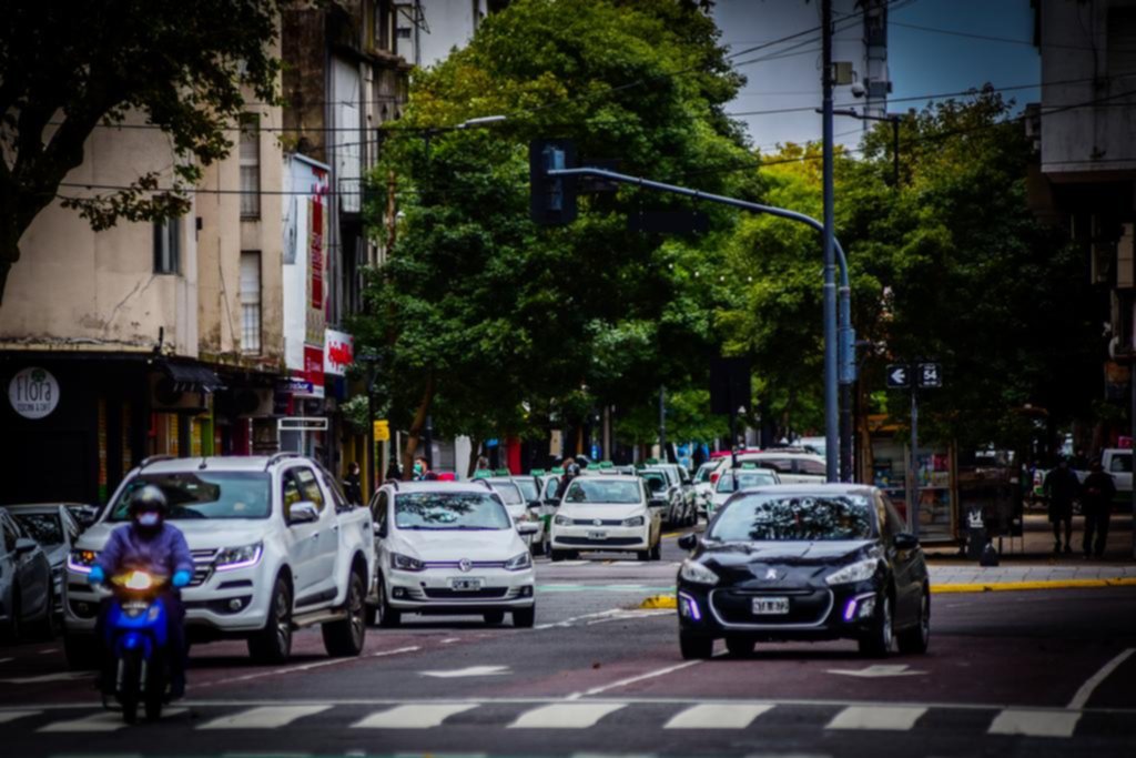 La Ciudad inició la sexta semana de la cuarentena con mucho movimiento matutino
