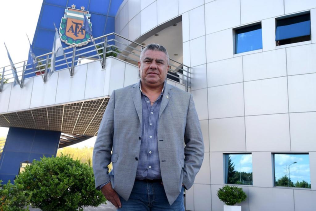 AFA oficializó que no habrá descensos y el Lobo de Maradona respira aliviado