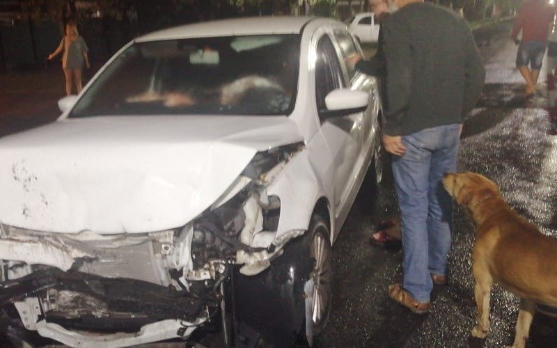 Una mañana pasada por agua y accidentada: dos choques en la zona norte