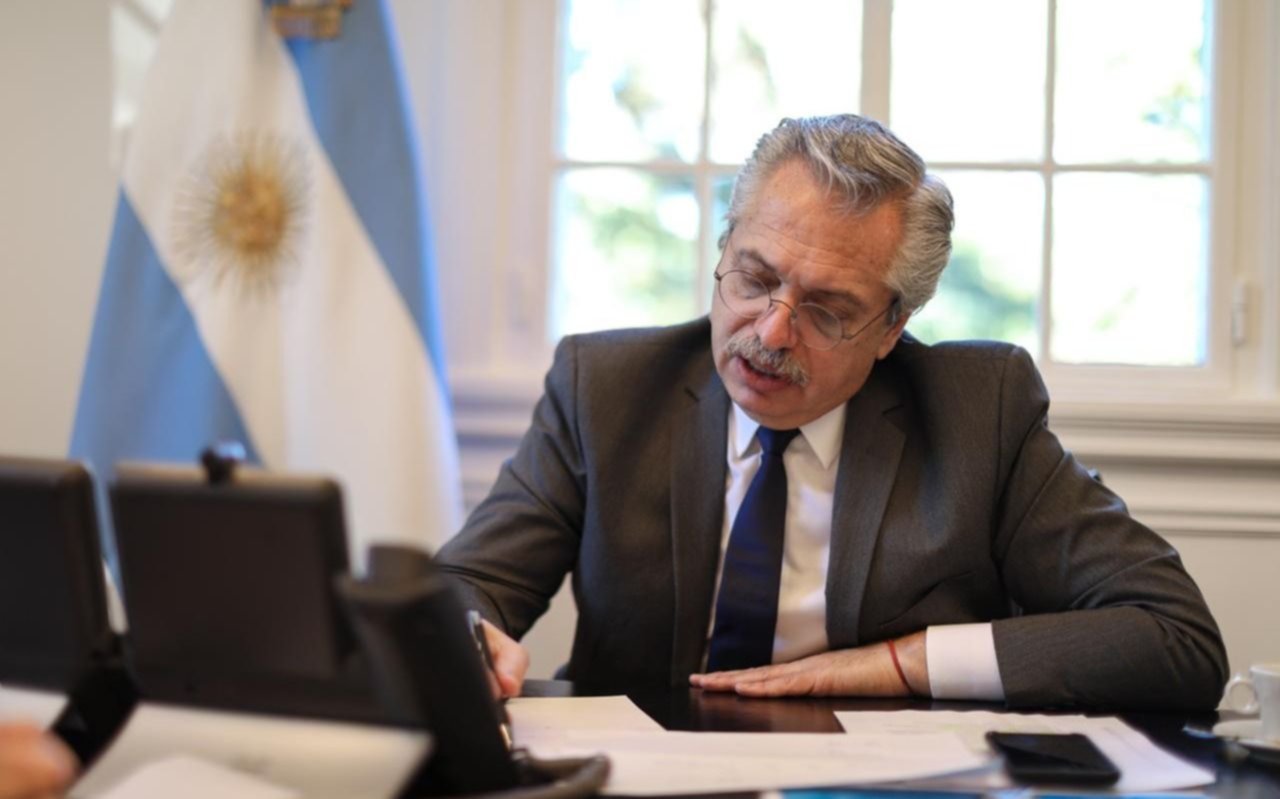 Fernández habló con Merkel sobre gestiones por la deuda y políticas aplicadas por Covid-19