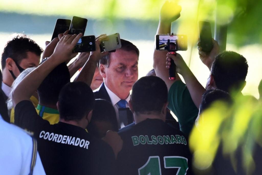 Bolsonaro rechaza las restricciones: “Hay que volver a trabajar”