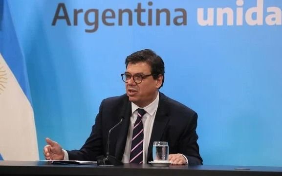Moroni, sobre el reclamo de Camioneros a Walmart: "No hay ninguna norma que obligue a la empresa a pagar"