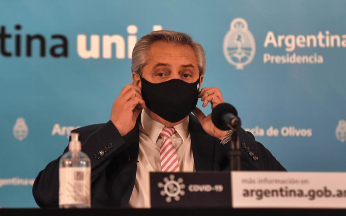 Alberto Fernández: "La vacuna generó anticuerpos para que no la pase mal con la pandemia" 
