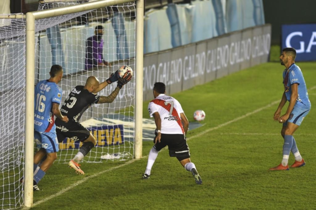 River sigue sin gol: no le pudo ganar a Arsenal