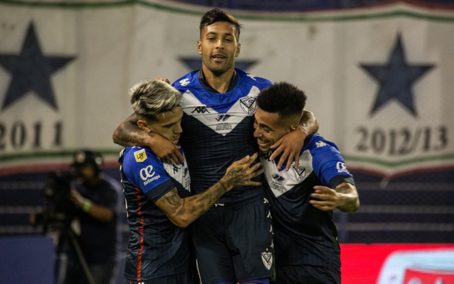 En la zona de Gimnasia, Vélez le ganó a Unión y se afirma en la cima