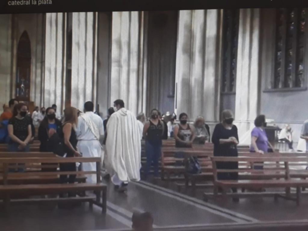 Las misas de Pascua cerraron la Semana Santa en la Ciudad