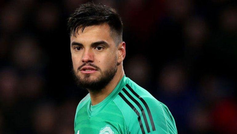 Chiquito Romero podría llegar a Boca e inician las gestiones por Torreira
