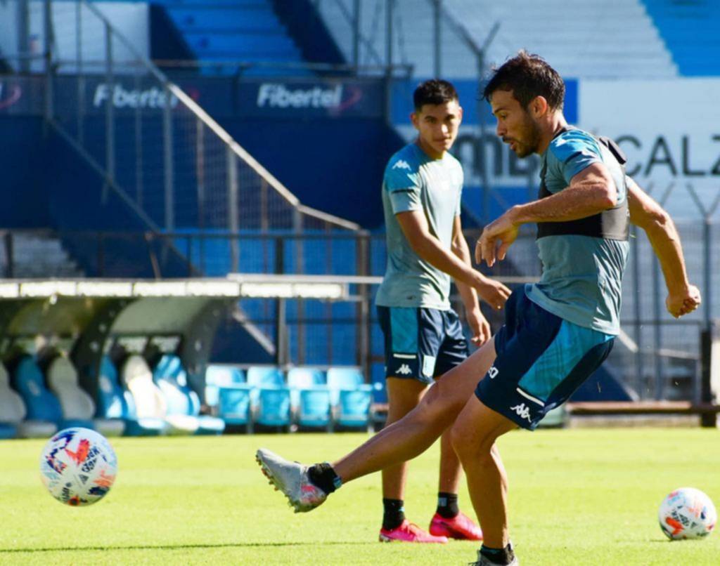 En Racing, Pizzi tiene el equipo