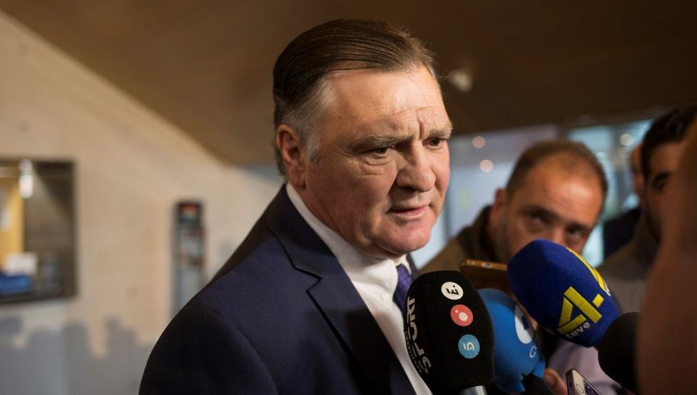 Camacho: “Messi jugaría su último clásico para Barcelona”