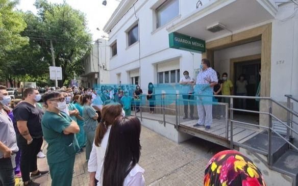 Acuerdan entre un 14% y un 17% de aumento para trabajadores de clínicas privadas