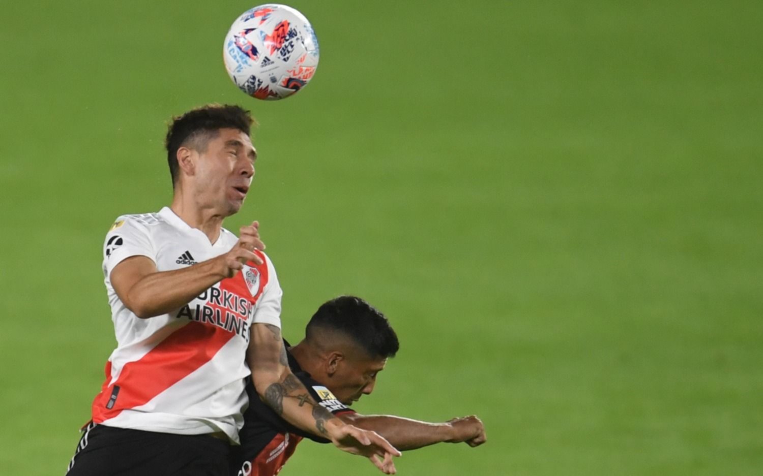 River le ganó 3-2 a Colón y le sacó el invicto