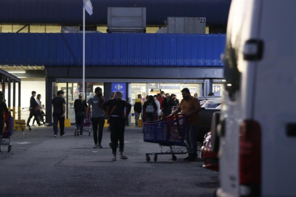 Fuerte movimiento de compras en los súper y mayoristas