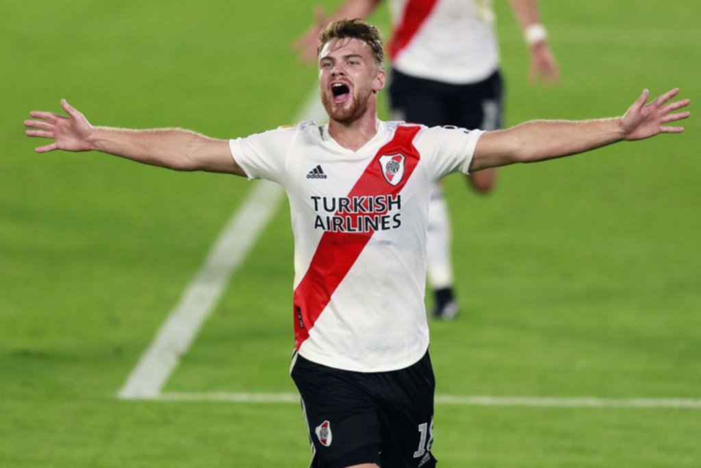 River frenó a Colón en el Monumental y se afirmó como segundo en la Zona 1