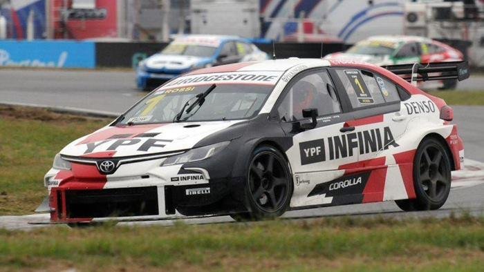 Matías Rossi marcó el camino y festejó en el Súper TC 2000