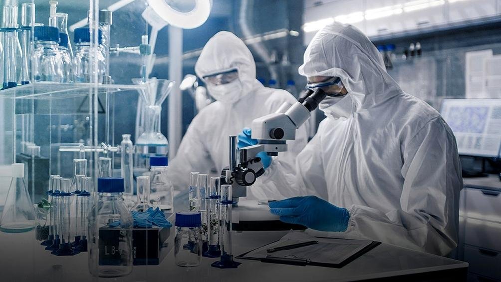 Confirman que las variantes de Manaos y del Reino Unido resultan más transmisibles