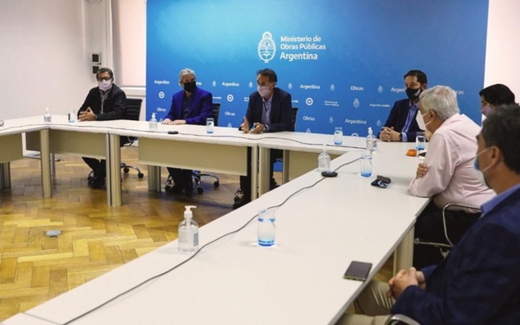 Katopodis se reunió con empresarios y sindicatos para garantizar la continuidad de la obra pública