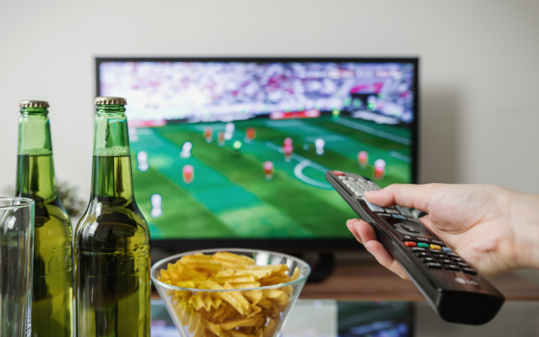 Los partidazos que podrás ver este finde en tu TV: el Clásico Platense, la final de la Copa del Rey y más