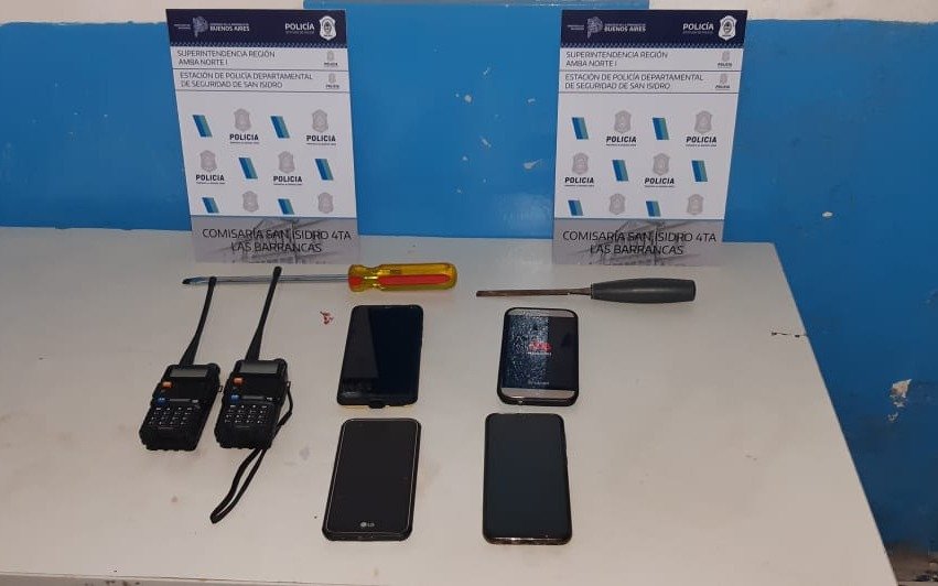 Cayó una banda que abría autos silenciando las alarmas y se llevaba todo