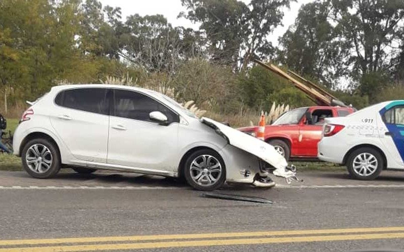 Choque frontal entre dos autos en la ruta 205: un muerto y un herido de gravedad