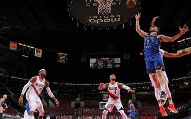 Campazzo titular, se destapó como goleador en la victoria de los Nuggets en la NBA
