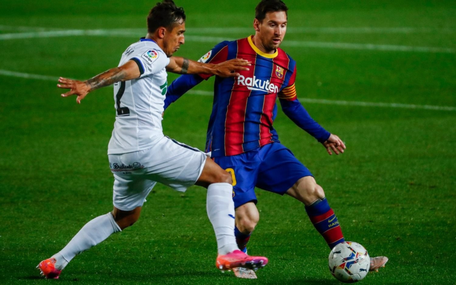 Ángel Correa lleva a la punta a Atlético de Madrid y Barcelona lo sigue con doblete de Messi