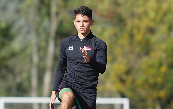 El Pincha se hisopa, entrena y luego viaja