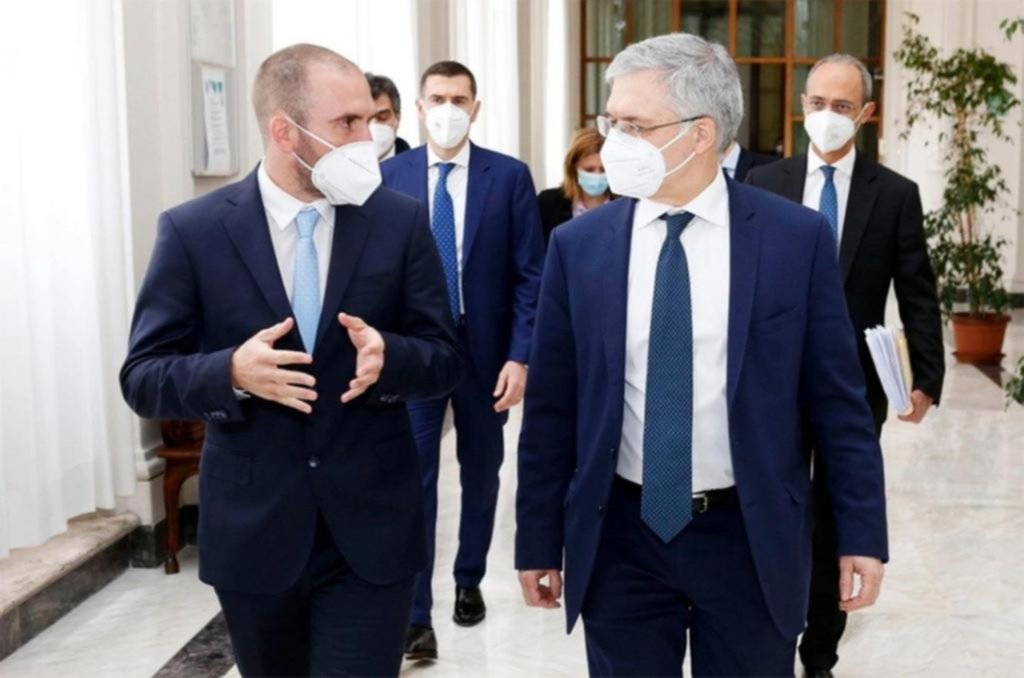 El Gobierno busca posponer pagos al Club de París por una deuda de U$S2.400 millones