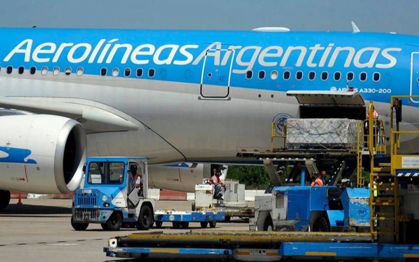  Llegó el primero de los tres vuelos con vacunas de Sinopharm