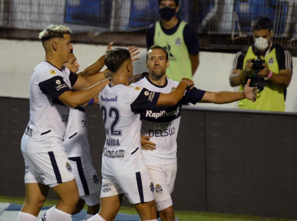 Gimnasia quiere subirse al último tren de la Copa de la Liga