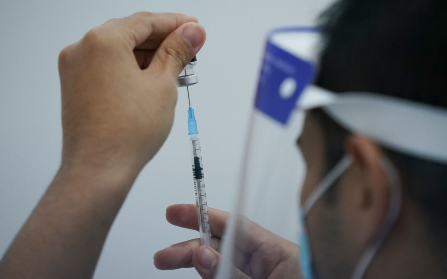 El Gobierno retomó las negociaciones con Pfizer