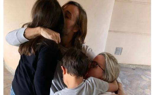 Carolina Piparo celebró el reencuentro con su marido e hijos
