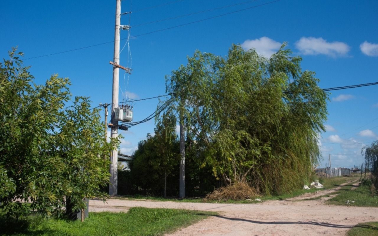 Amplían la red eléctrica en Parque Sicardi