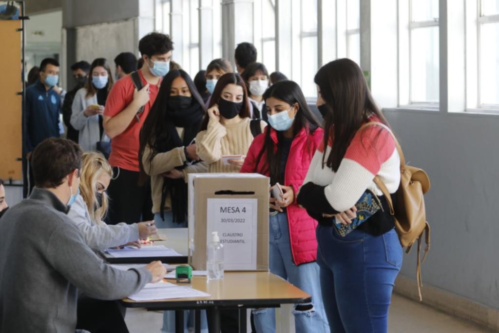 Cierra la votación de los estudiantes y podría haber más de una sorpresa