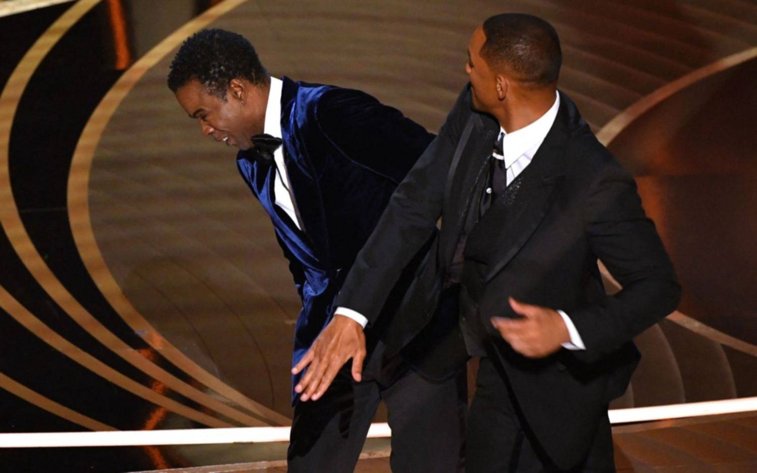 Will Smith renunció a la Academia tras la cachetada a Chris Rock