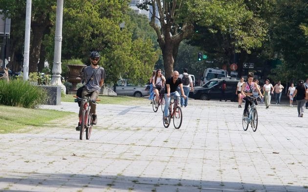 Sábado soleado: el calor da pelea con una máxima de 24 grados