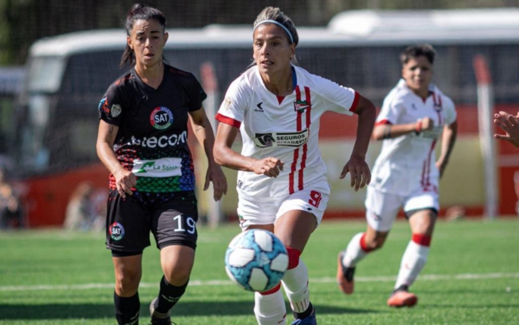 Las Pinchas juegan por primera vez en UNO