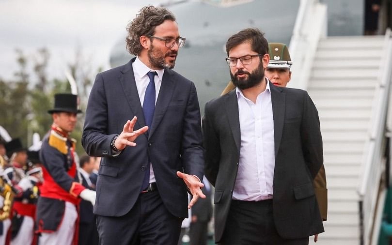 El presidente chileno Gabriel Boric llegó al país: cuándo será la reunión con Alberto Fernández