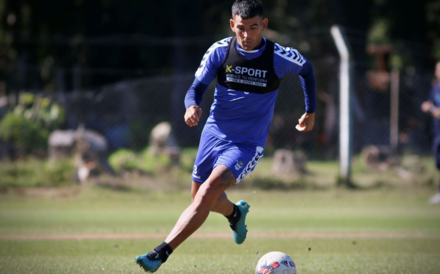Informe Tripero: Fratta no llega para el partido con Atlético Tucumán y continuará Piris en el once