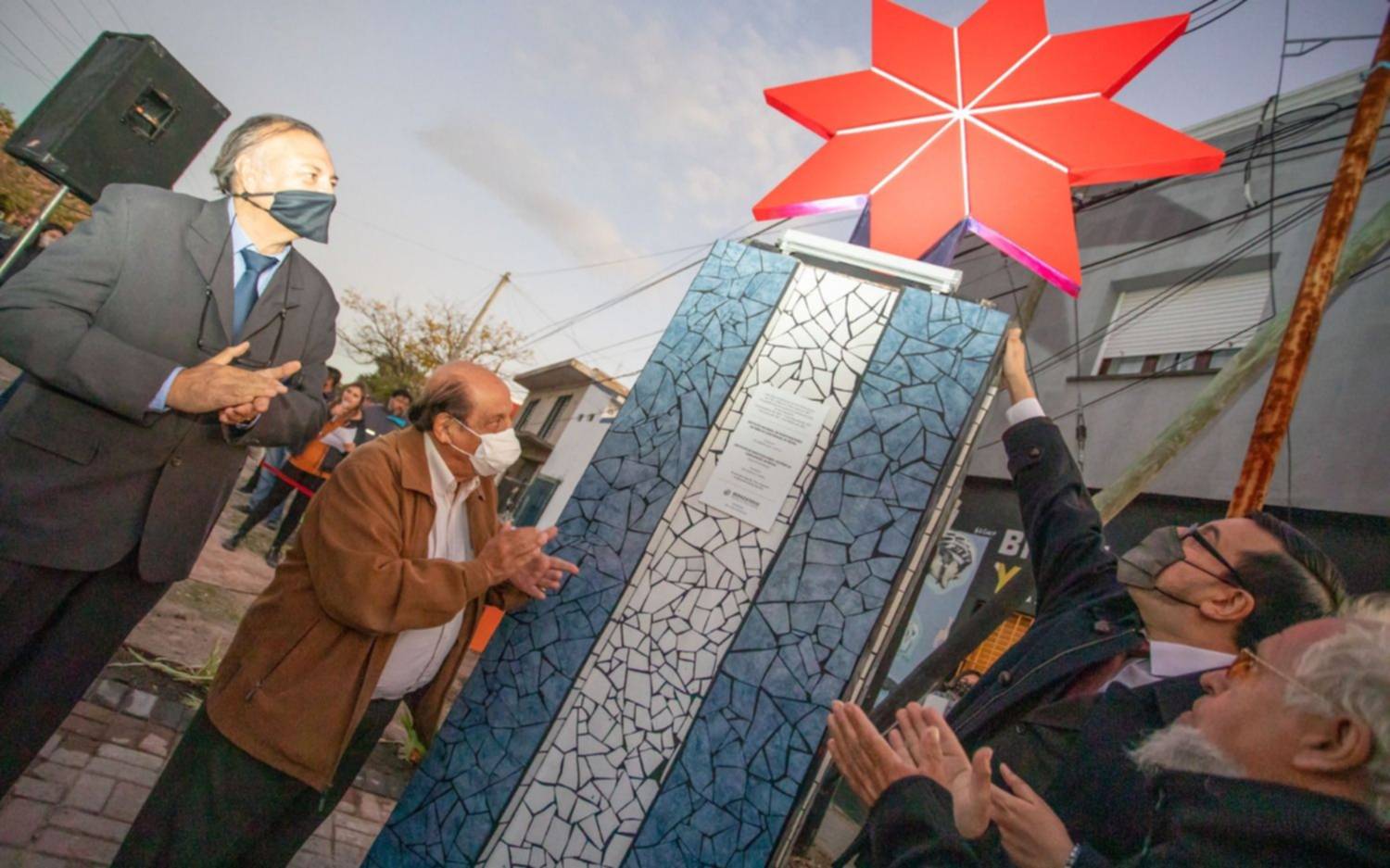 Se inauguró el monumento a la estrella federal en Berazategui