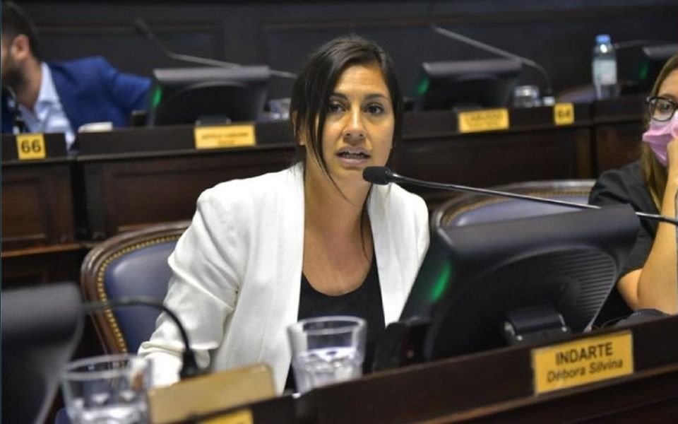 La interna del Frente de Todos llegó a la Provincia: una diputada pegó el portazo