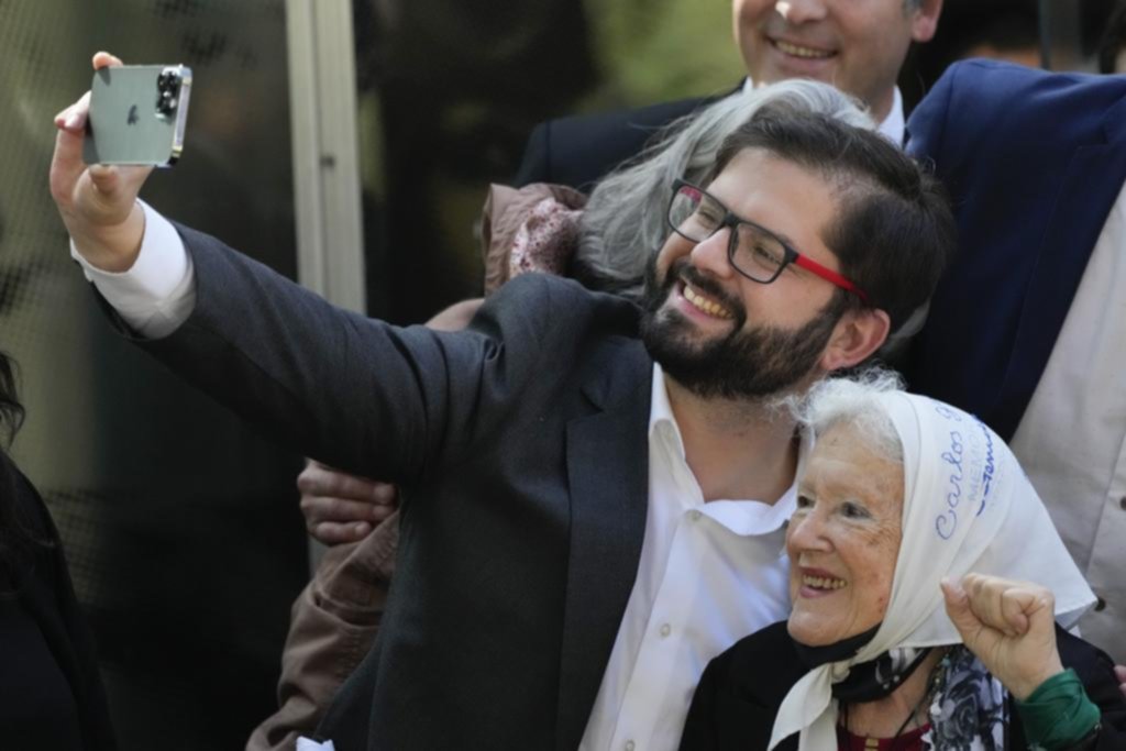 Boric con empresarios, y las Madres en la ESMA