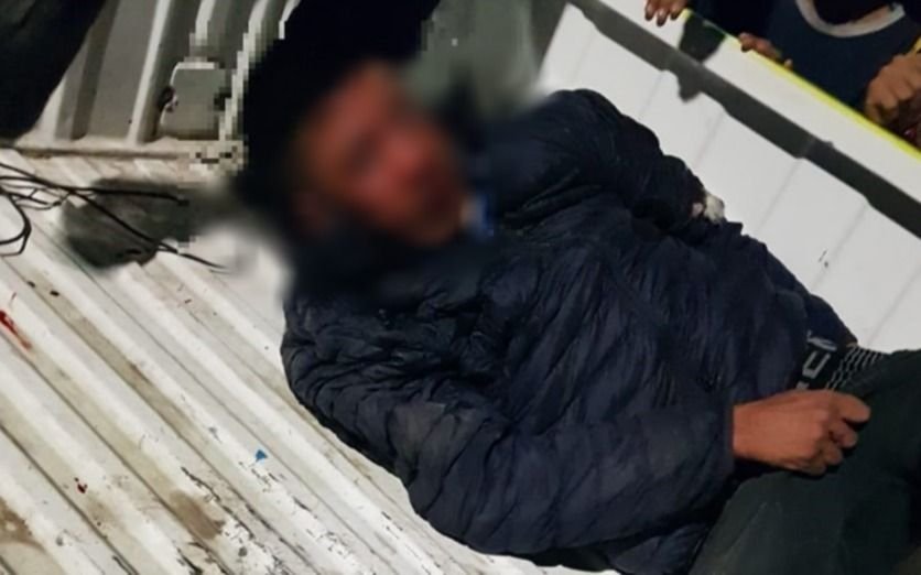 Un grupo de vecinos atrapó un ladrón de 18 años, lo linchó y le amputó dos dedos en Tucumán