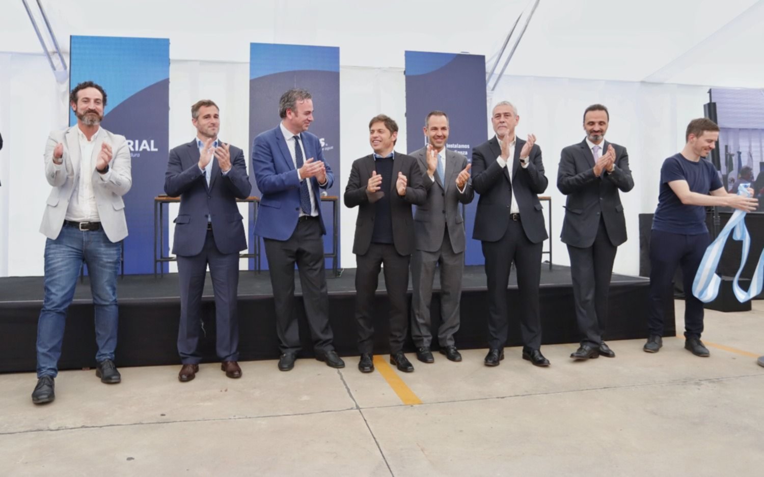 Kicillof inauguró una planta de termotanques en Pilar