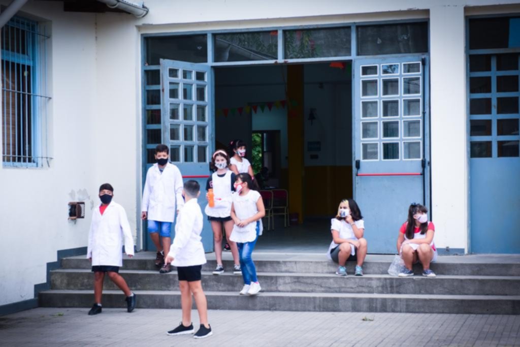 Definen la extensión de la jornada escolar
