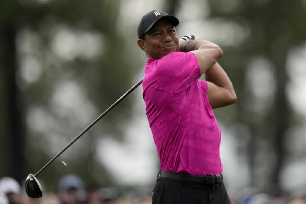 Woods firmó una tarjeta auspiciosa en el debut