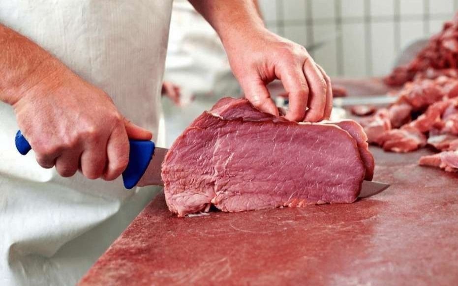 El Gobierno amenaza frenar las exportaciones si los frigoríficos no respetan el acuerdo de precios