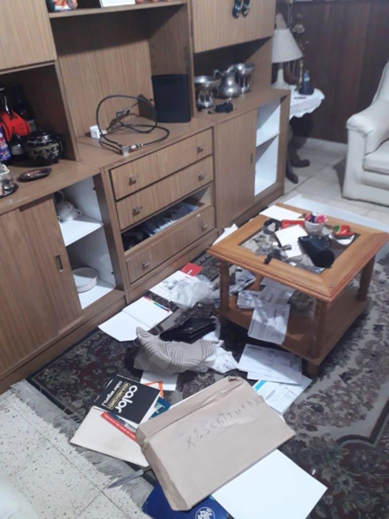 En Los Hornos, el delito arde: ataron en un robo a una mujer de 80 años
