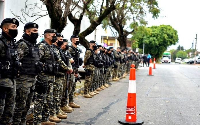 Operativos policiales en Ezpeleta