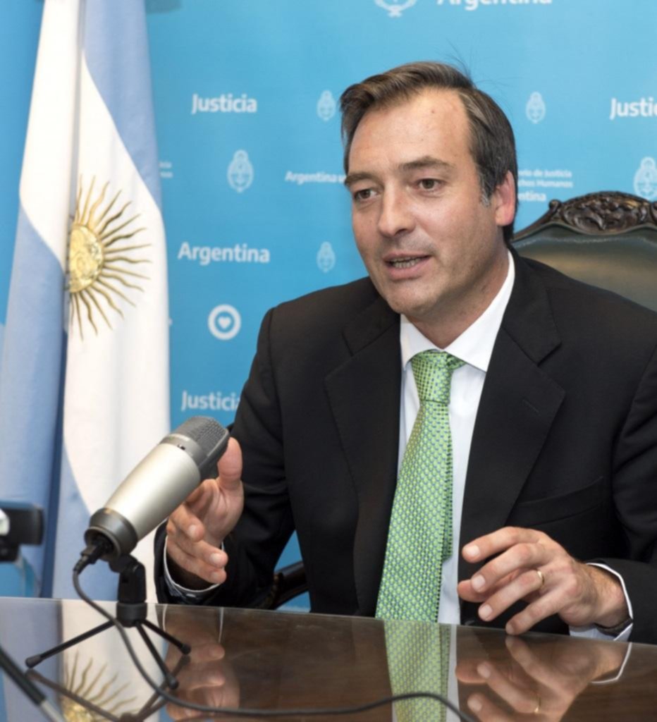 El oficialismo vuelve a la carga contra la Corte